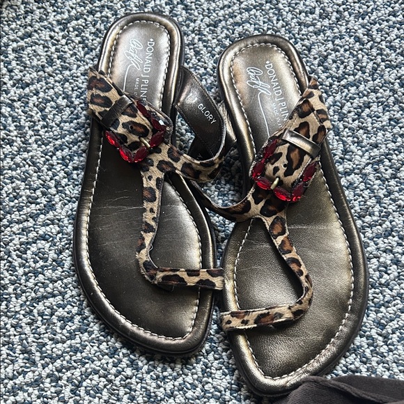 Donald J. Pliner Leopard Sandals with Red Details - Picture 5 of 6